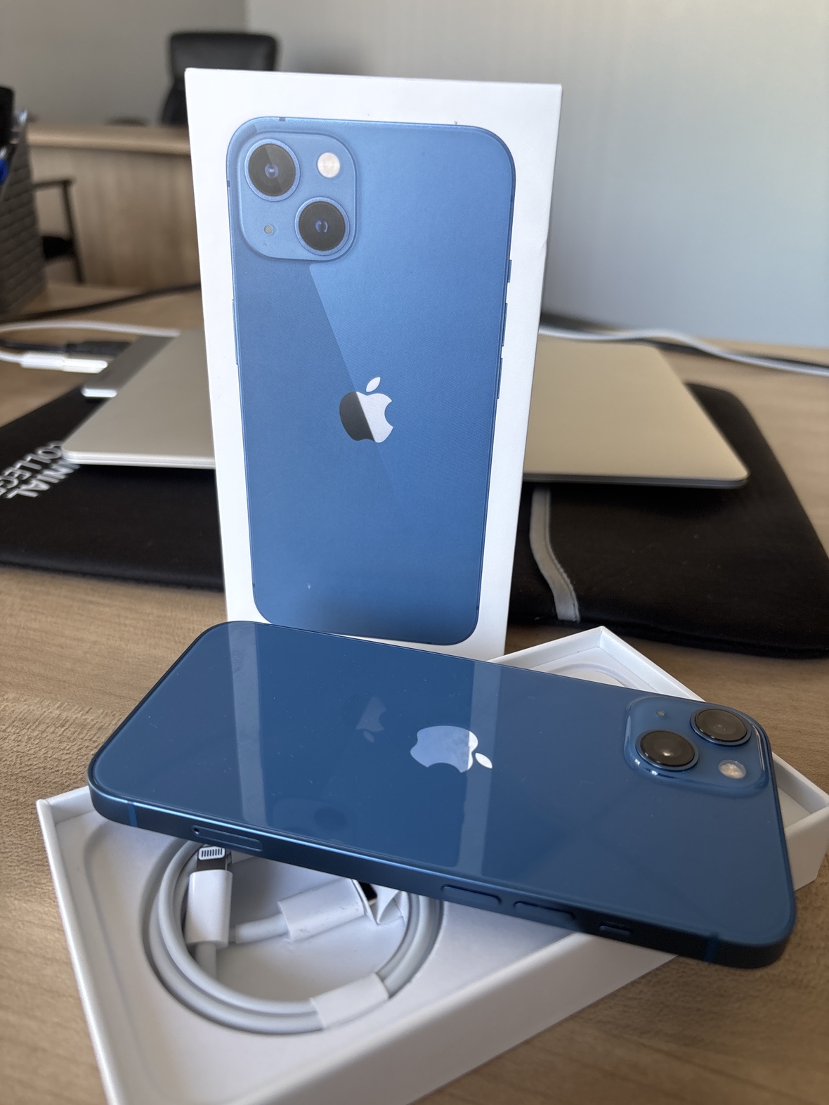 iPhone 13 LNIB 100% Battery Health