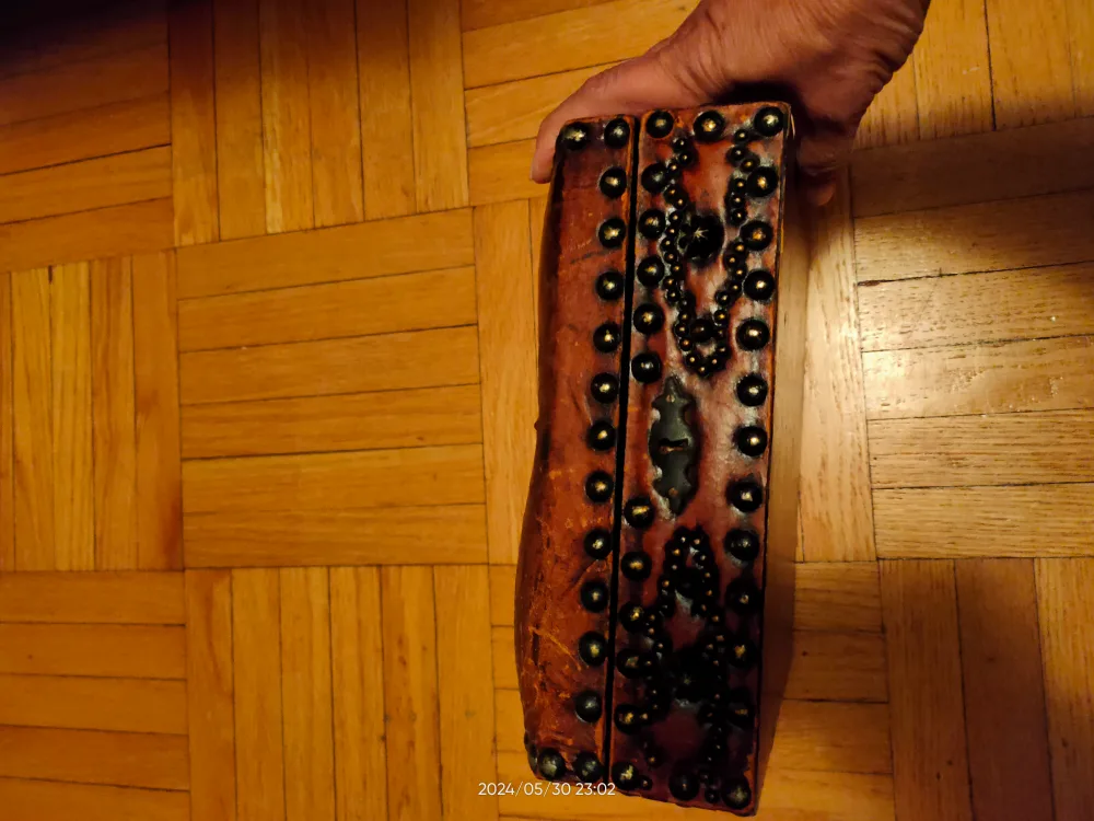 Leather jewellery box image indicator(3)