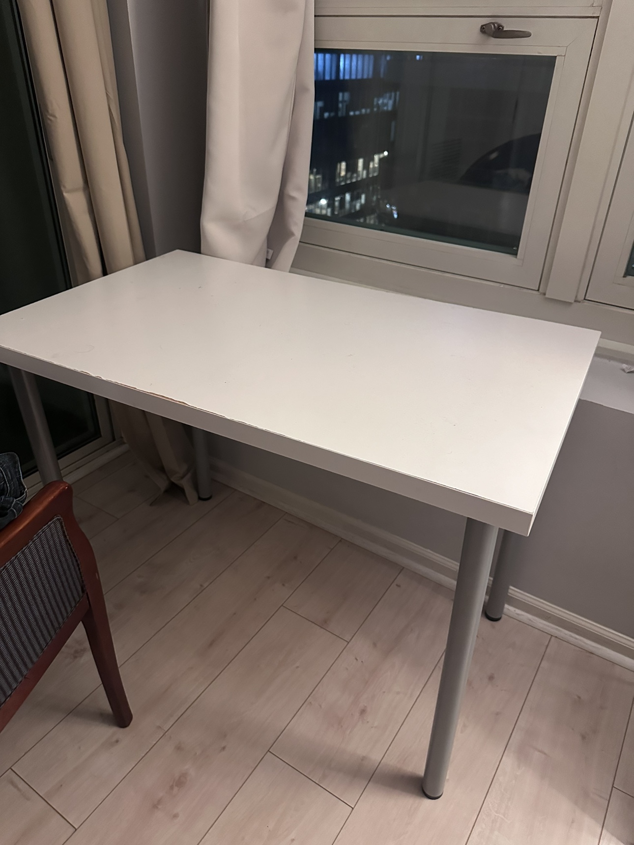 White Desk