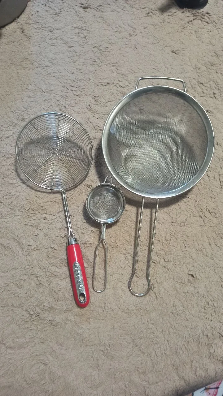 Stainless Steel Strainers thumbnail