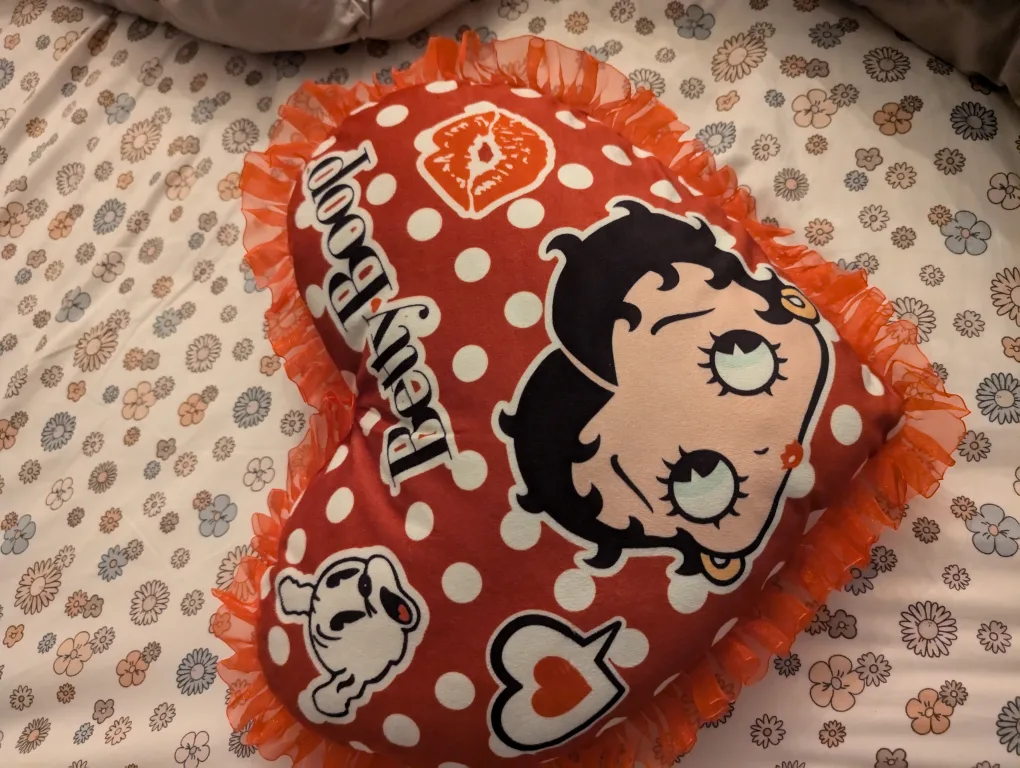Betty Boop Heart Shaped Pillow thumbnail