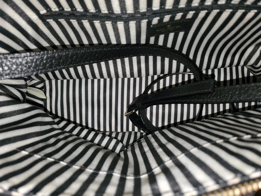 Never Used Kate Spade Large Purse image indicator(5)