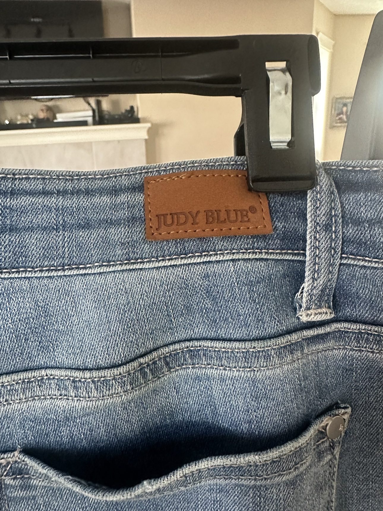 Judy Blue Distressed Jeans - photo 3