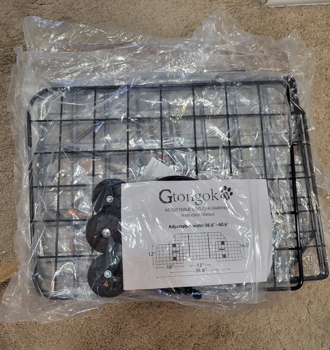 Adjustable Dog Car Barrier (New in box) image indicator(2)