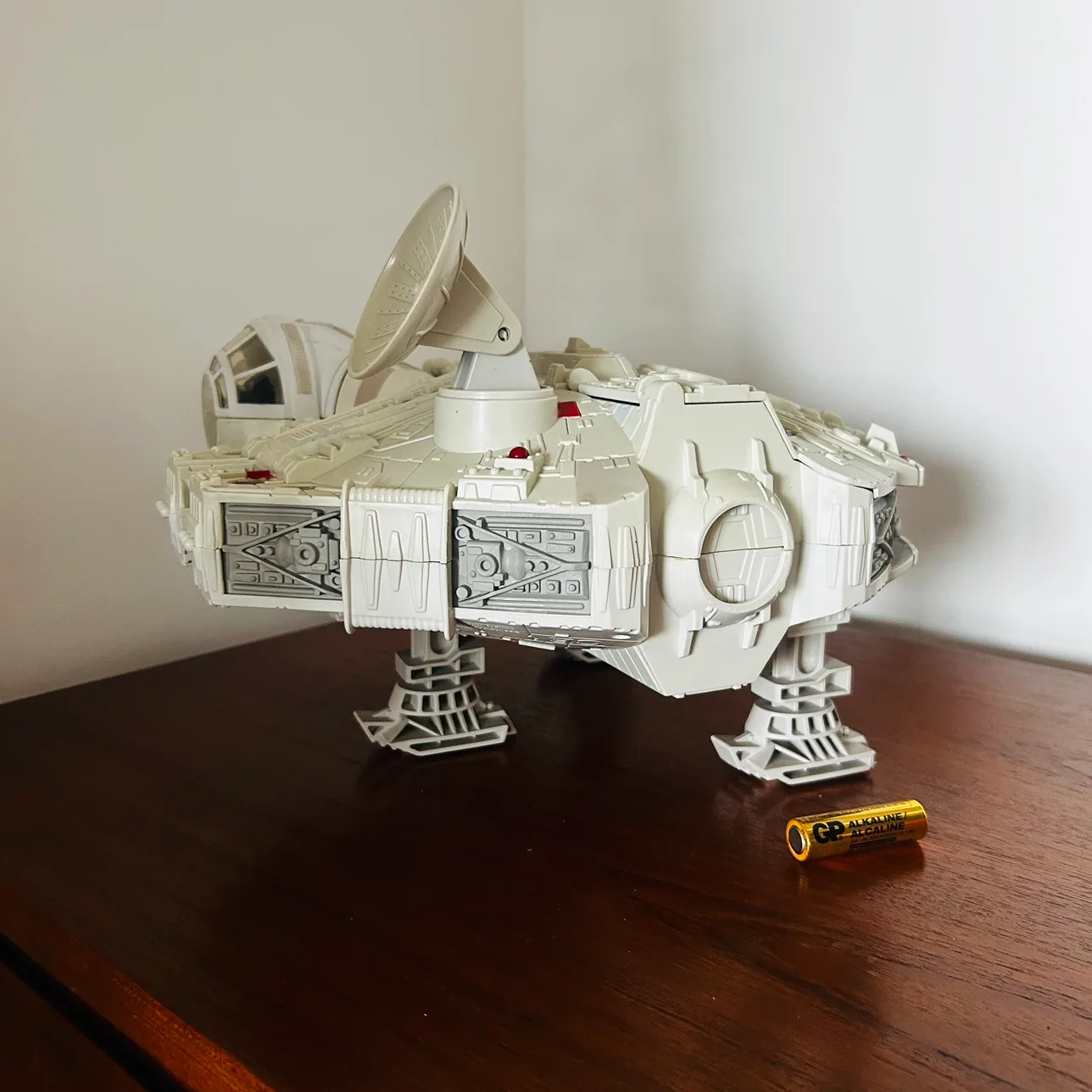 Vintage 2001 Star Wars Hasbro Millennium Falcon Collectible Toy image indicator(4)