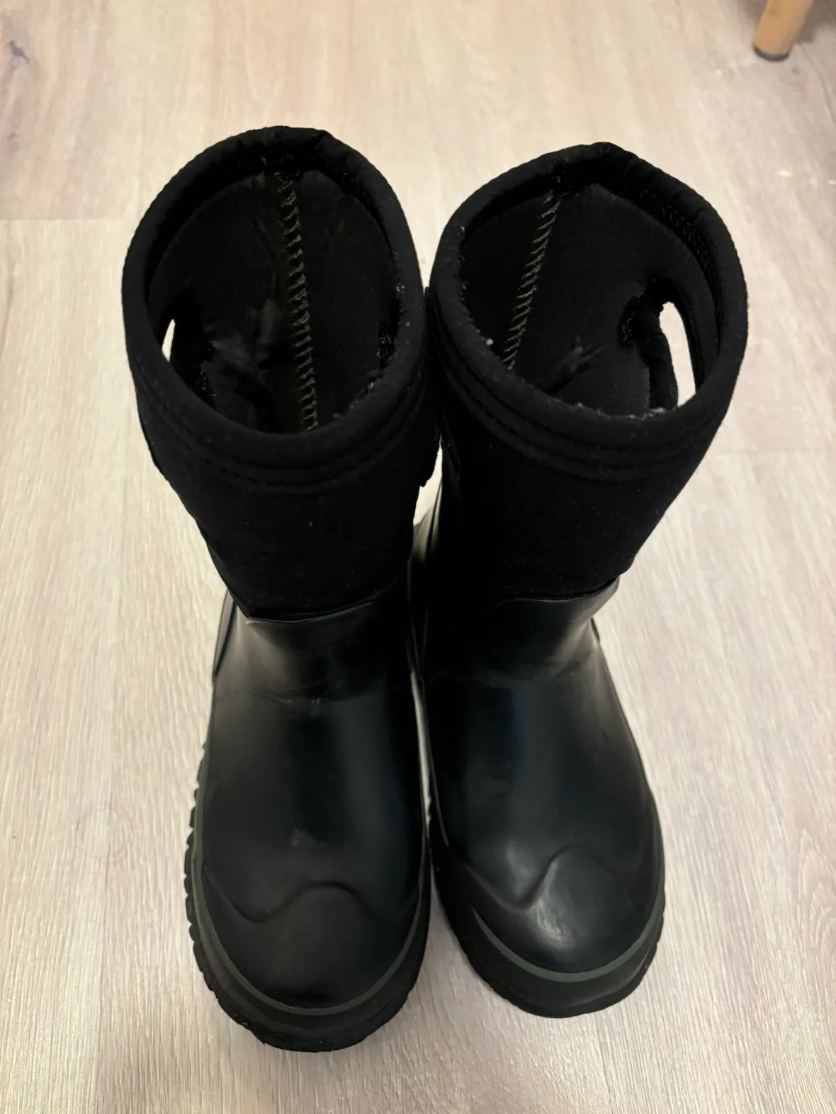 Bogs Rain and Snow Boots for Kids- Size US 1 thumbnail