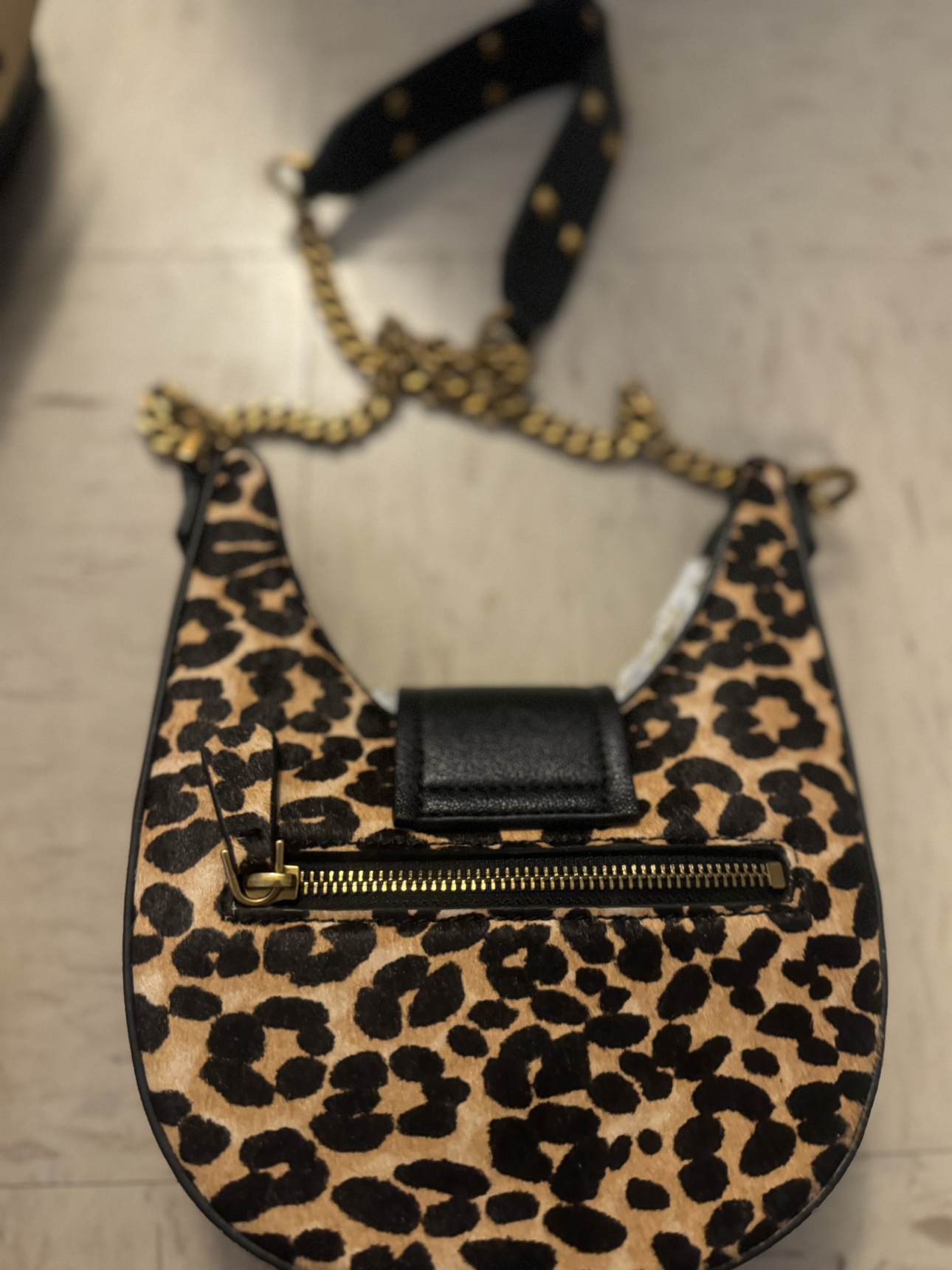 Guess Leopard Print Bag- brand new - photo 2