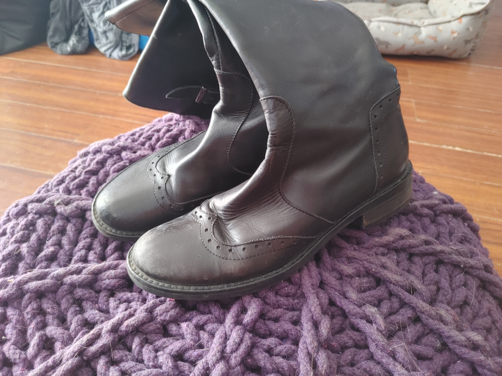 Black Leather Wingtip Boots - photo 4