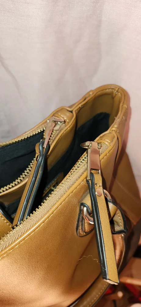 Forever 21 Brown Handbag image indicator(10)