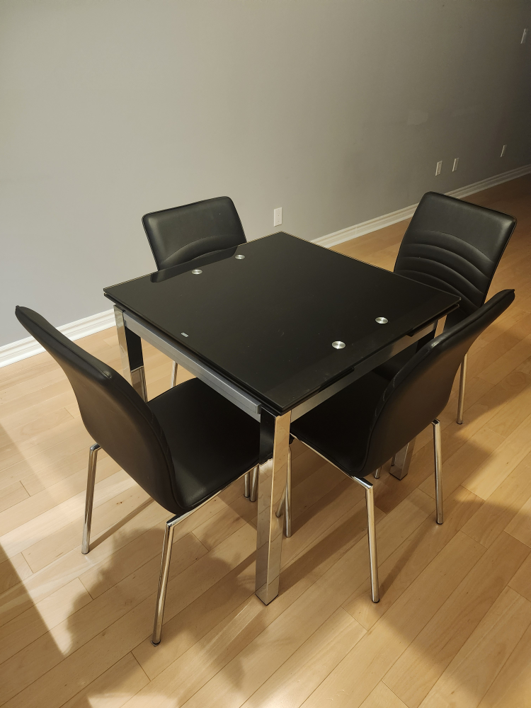 Expandable Black Glass Dining Table