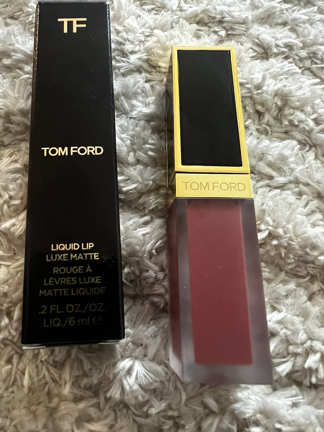 Tom Ford Eye Color Quad in Golden Hour and Lip Liquid Matte image indicator(7)