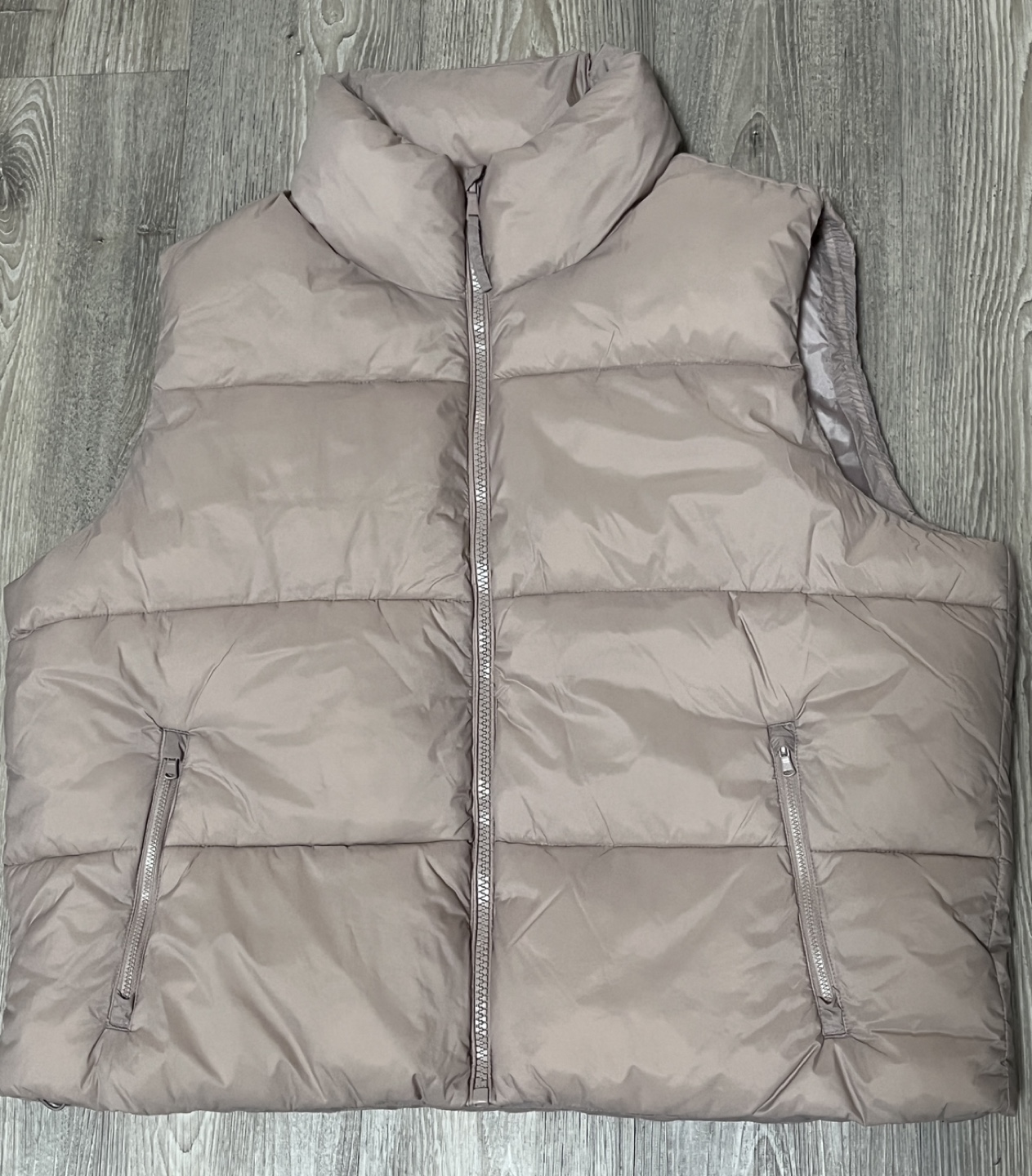 Old Navy Women's Puffer Vest