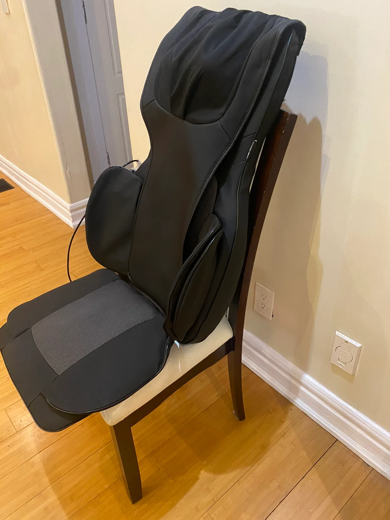 Shiatsu  Neck Back Massager chair Pad with Heat & Compre image indicator(3)