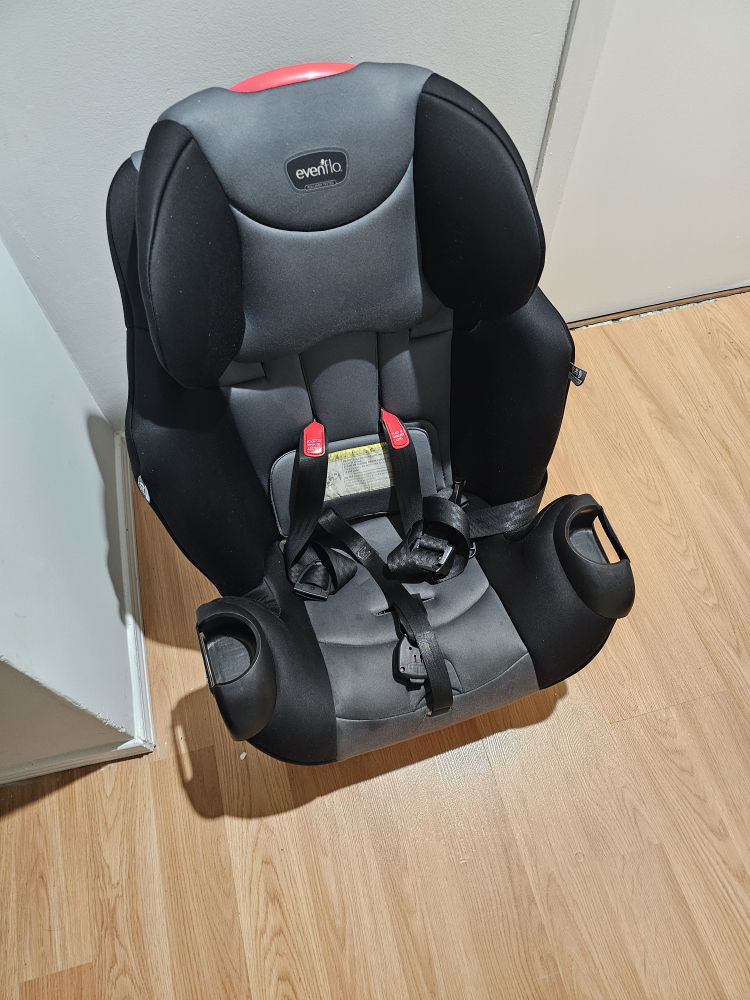 Evenflo  Booster Car Seat - photo 3