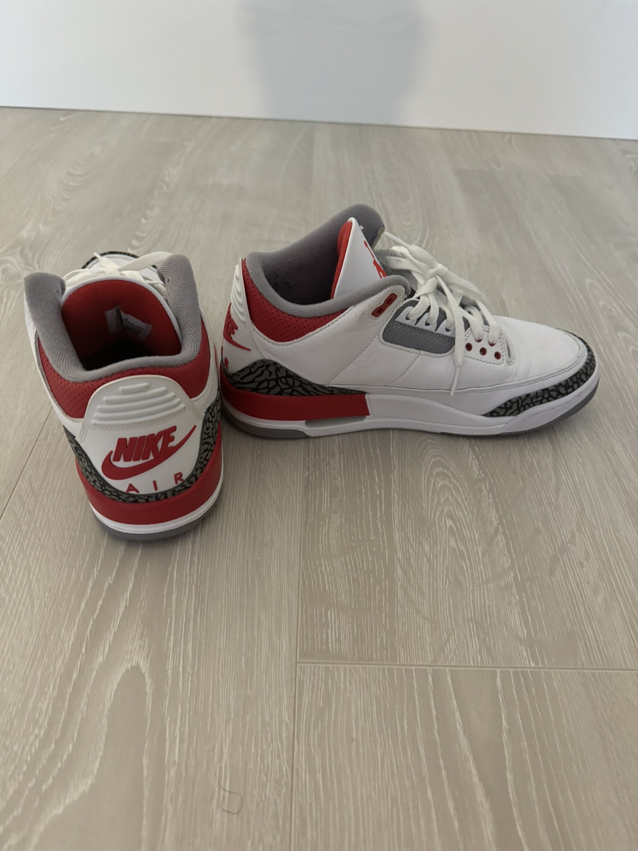 Air Jordan 3 Retro size 9 - photo 4