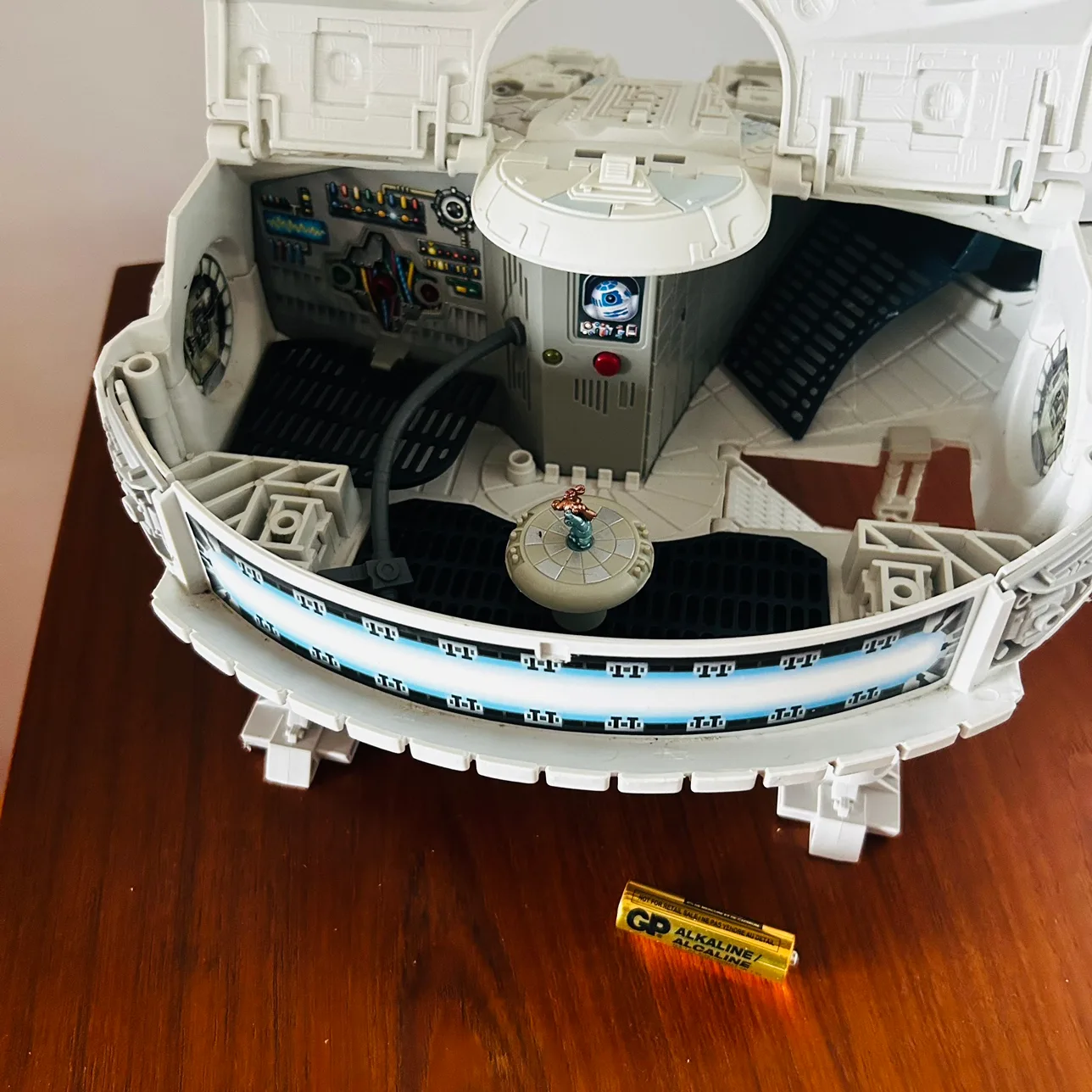 Vintage 2001 Star Wars Hasbro Millennium Falcon Collectible Toy image indicator(6)