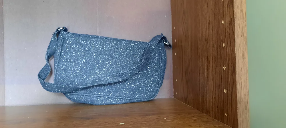 Blue Sparkle Purse thumbnail