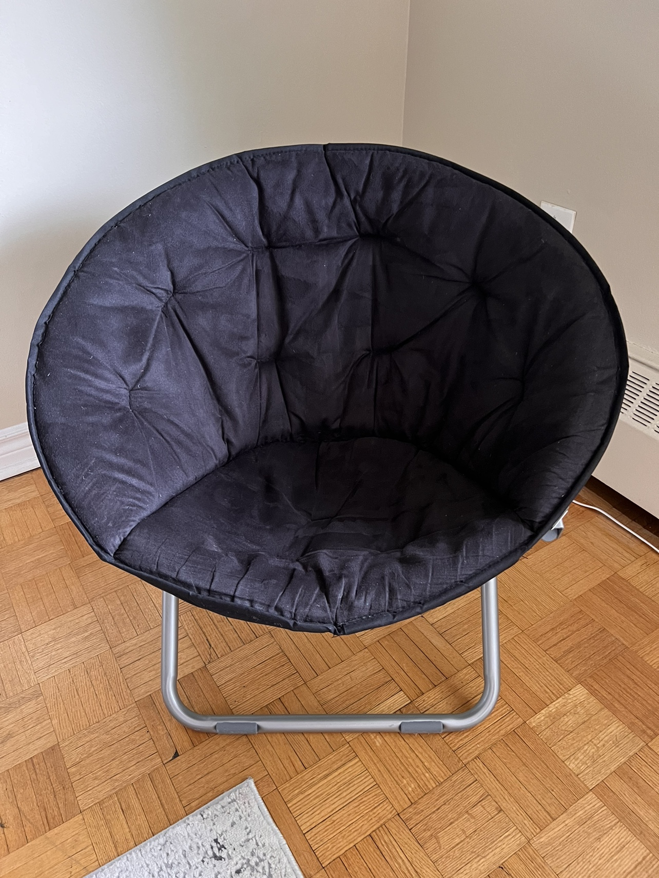 Black Folding Moon Chair