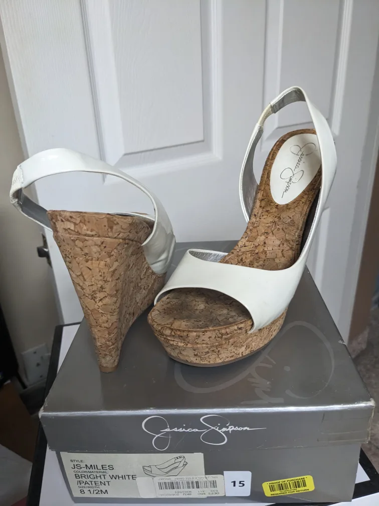 Jessica Simpson Women's Wedge Sandals image indicator(2)