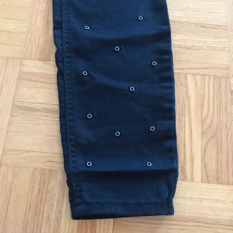 Reitmans Black Insider Jeans - Size 29 image indicator(2)