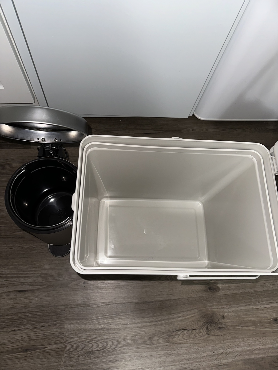 2 Piece Kitchen/Bathroom Trash Can Set - photo 2