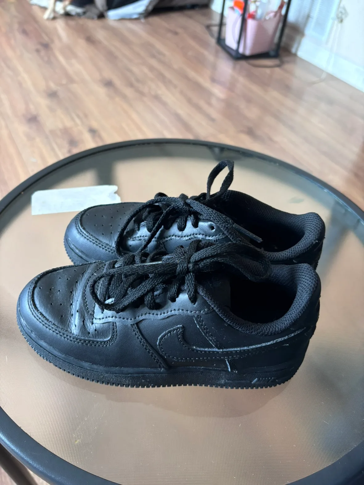 Nike Air Force 1 Size 11.5Y image indicator(3)