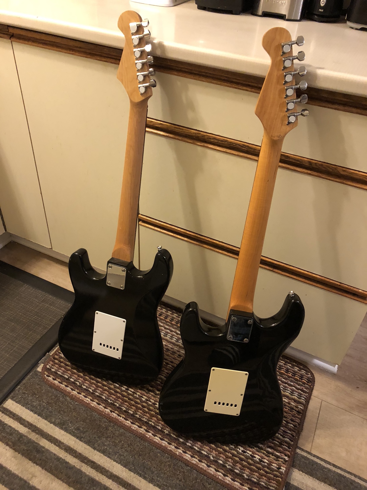 Academy Electric Guitars and Amps - photo 2