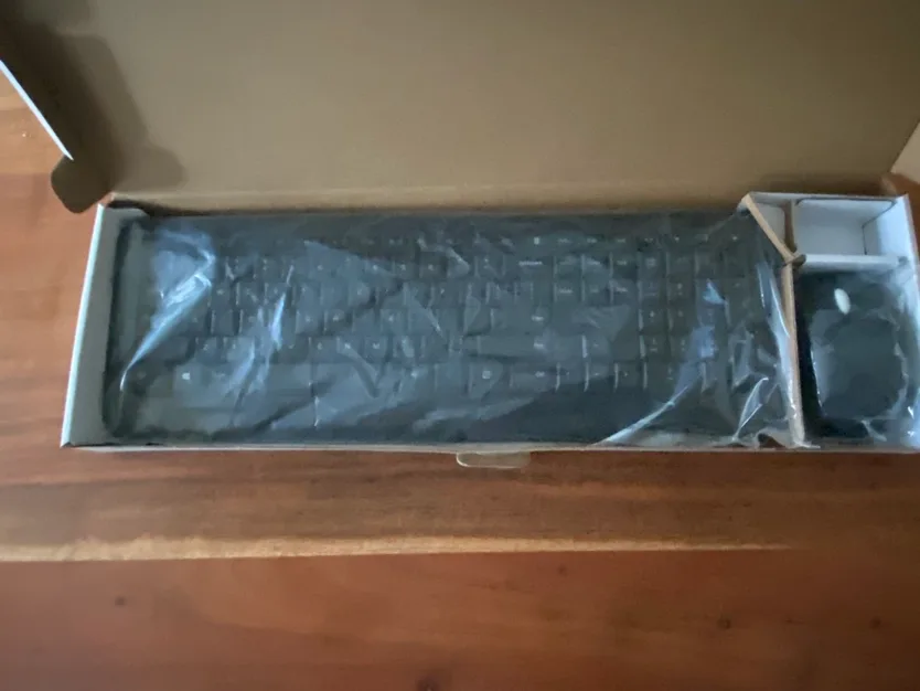 Logitech wired keyboard image indicator(2)