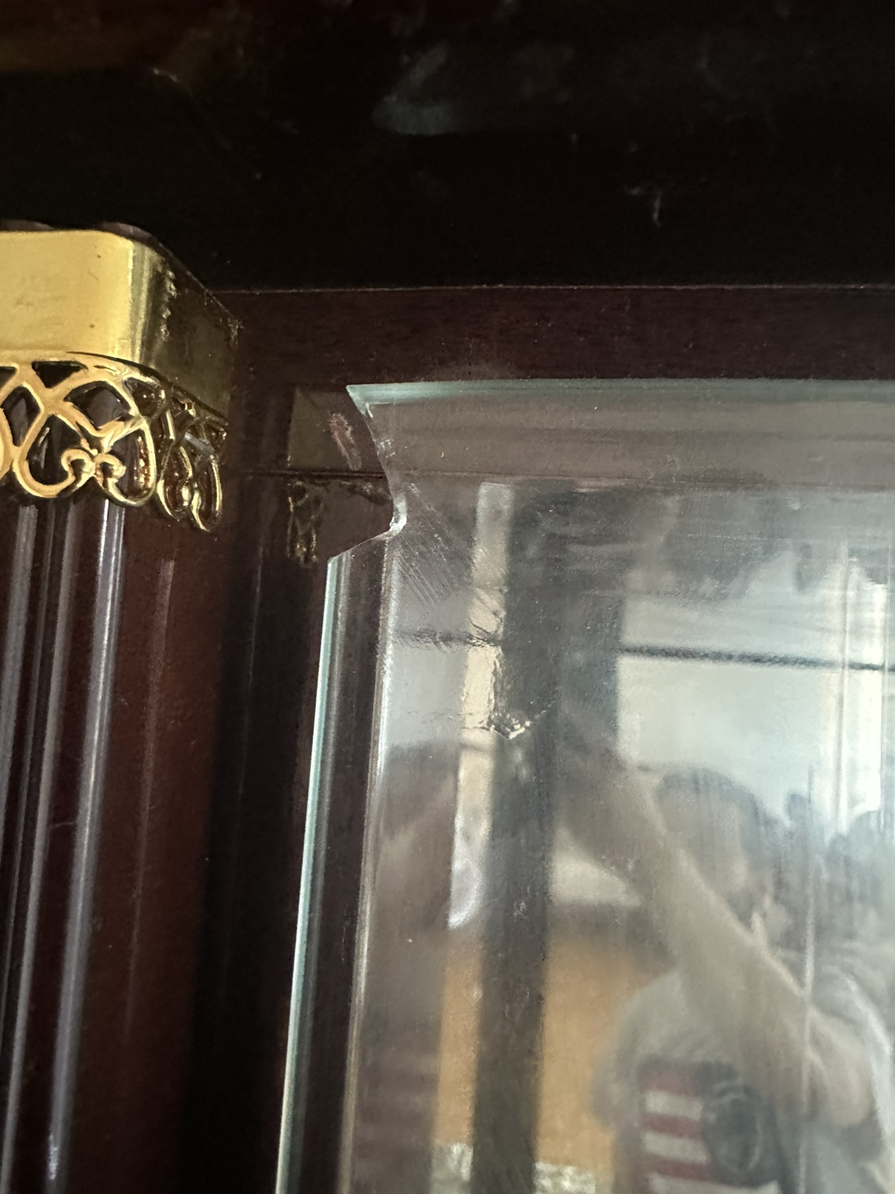 Hutch With Glass Doors - photo 4