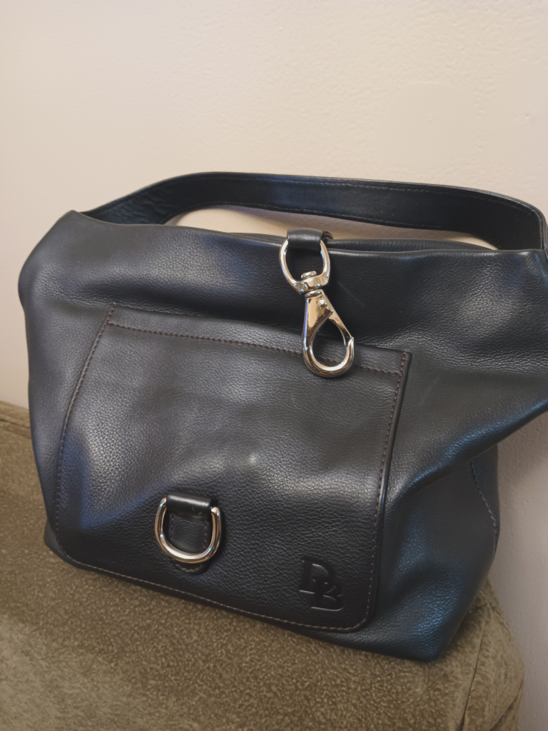 Dooney & Bourke Leather Shoulder Bag - photo 3