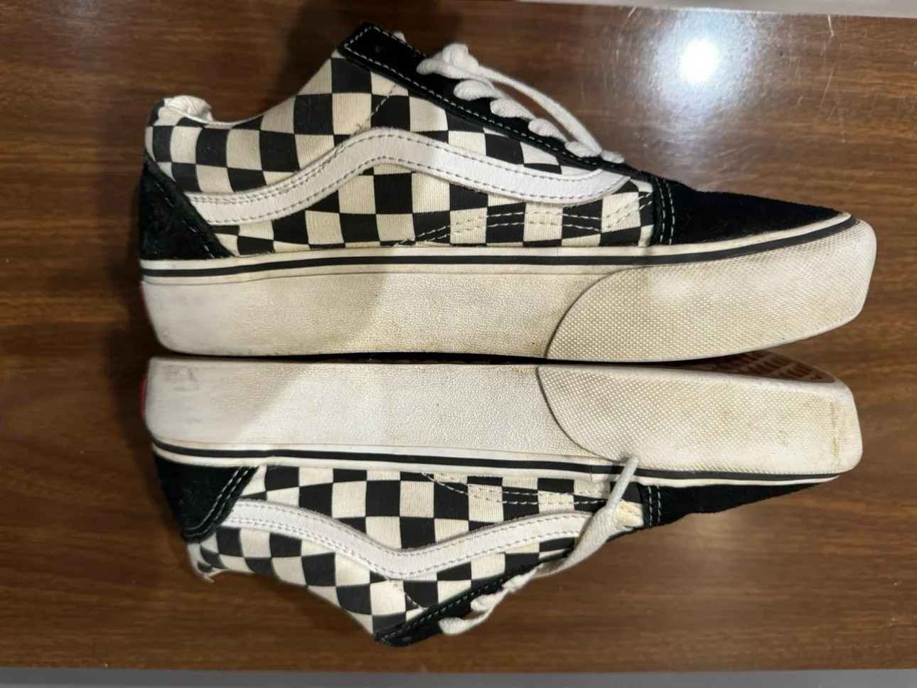 Vans Unisex Checkerboard Platform Sneakers image indicator(2)