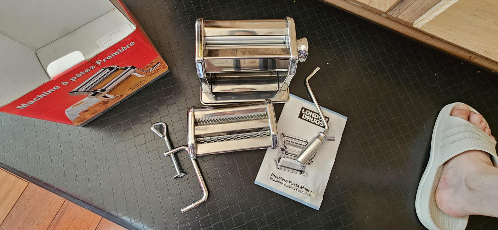 Pasta maker aluminum London Drug