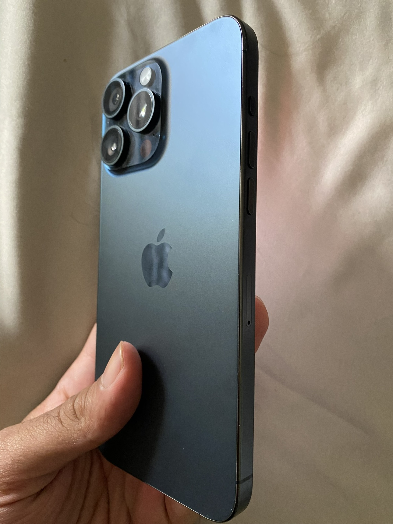 iPhone 15 Pro Max - 512GB - photo 3