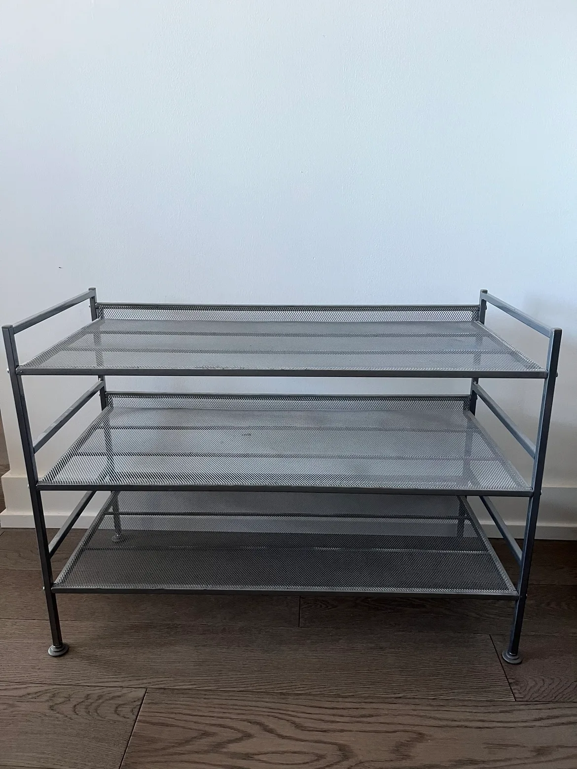 Shoe rack thumbnail