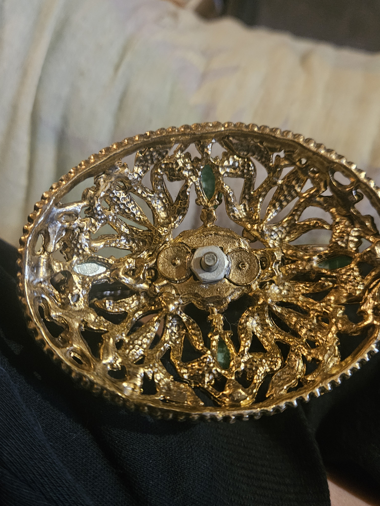 Gold photo Holder with Green Stones - photo 3