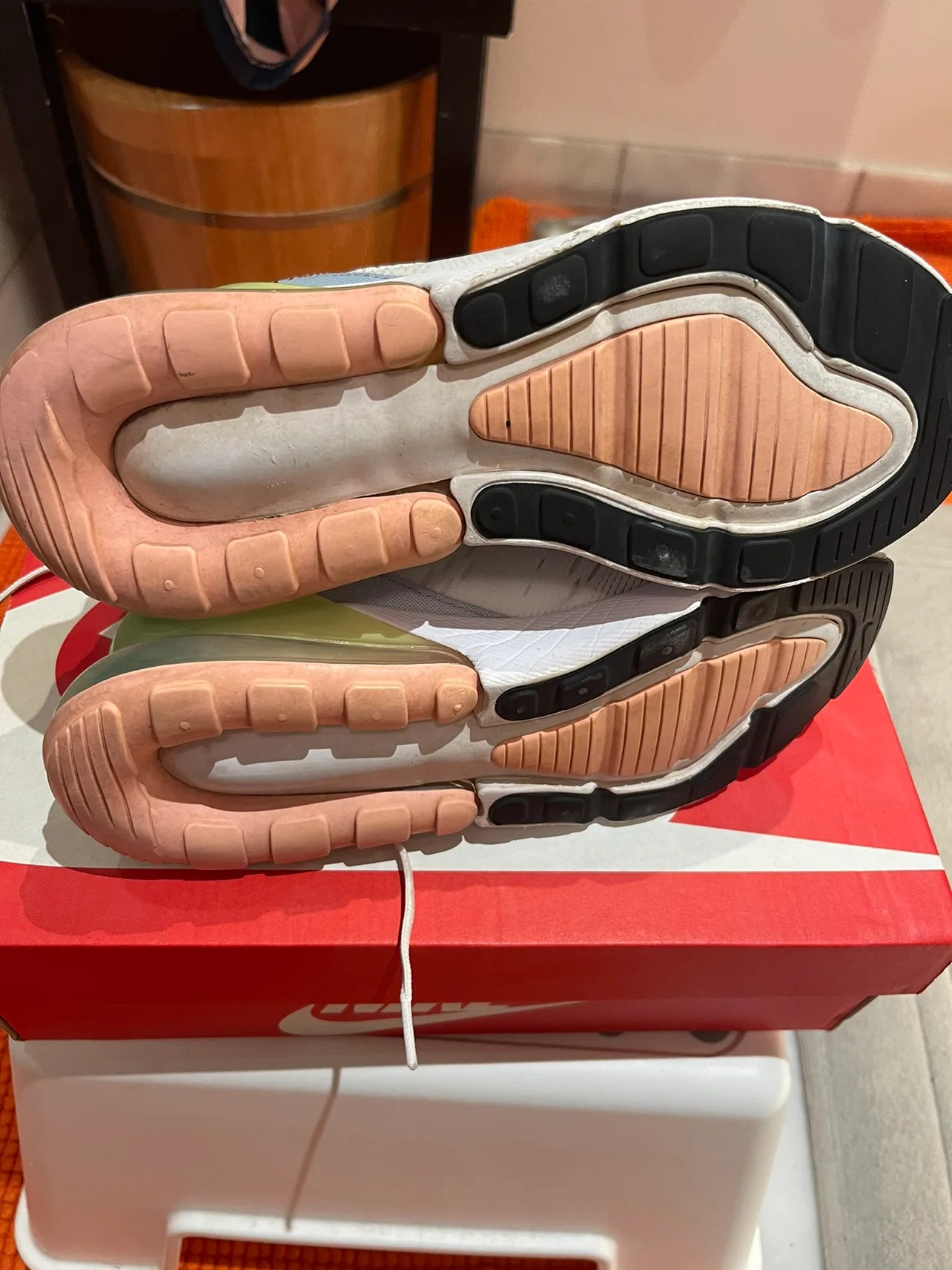 Kid Nike Air Max 270 7y image indicator(5)