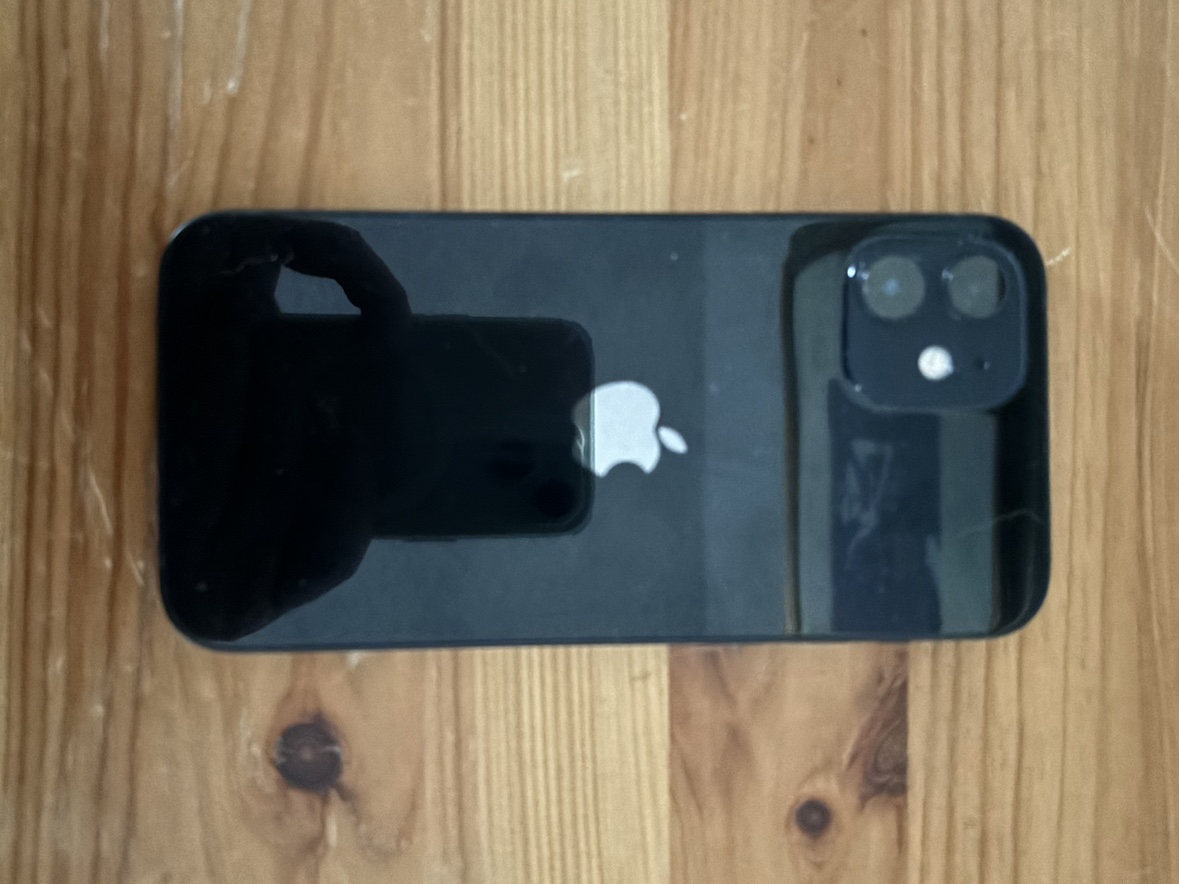 iPhone 12 - photo 2