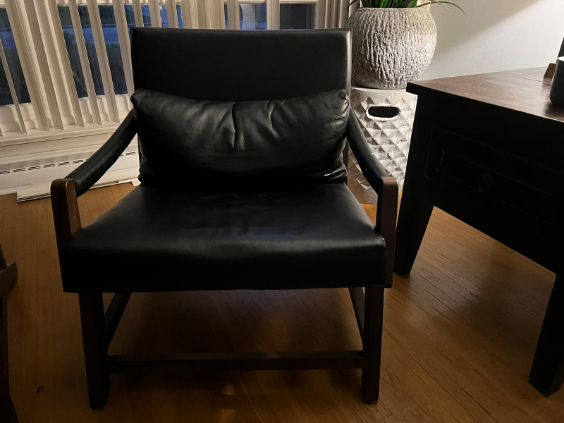 Black Leather Accent Chairs - photo 3
