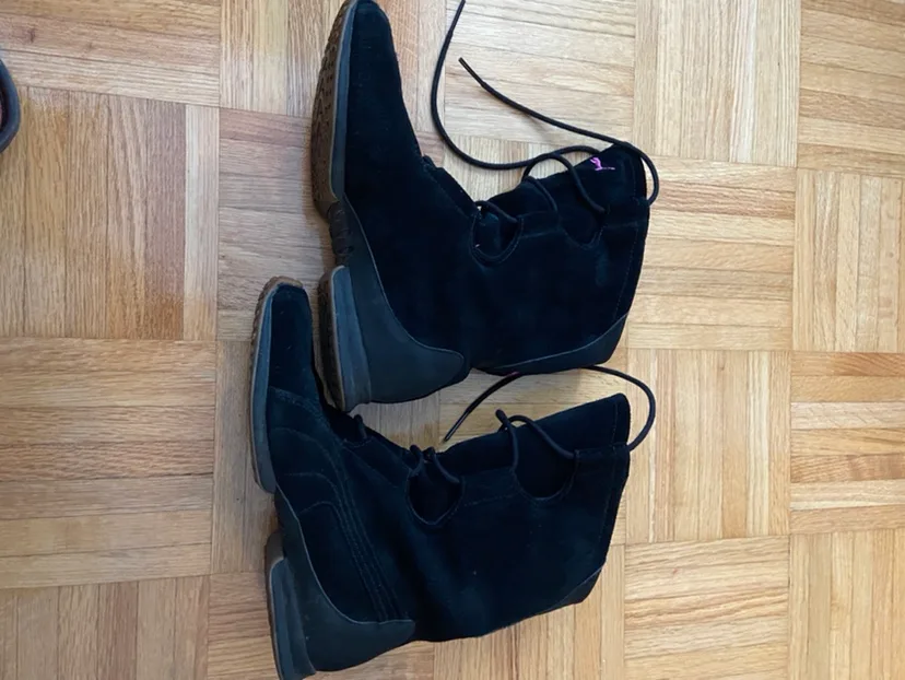 PUMA Black Suede Boots image indicator(2)