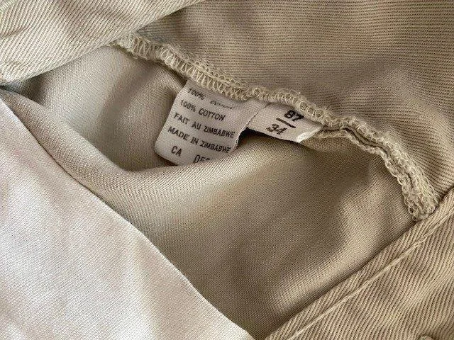 Men's Beige Shorts cuffed size 34 image indicator(5)