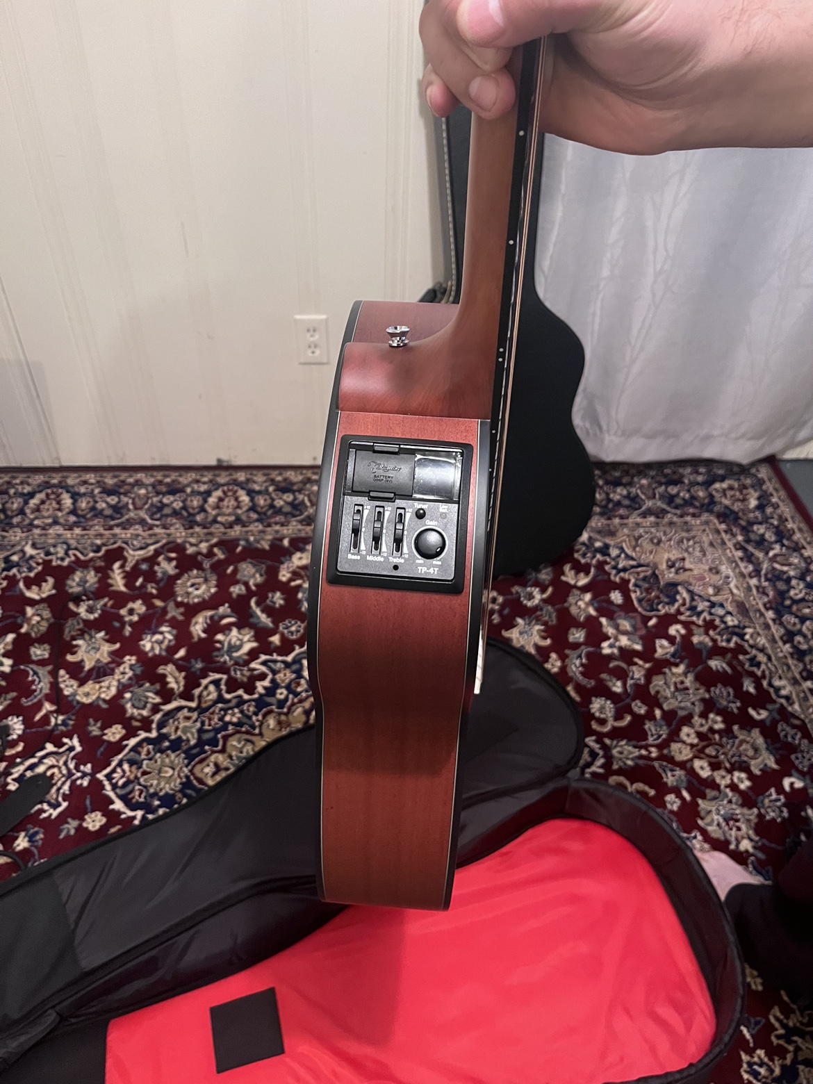 Takamine acoustic guitar - photo 2