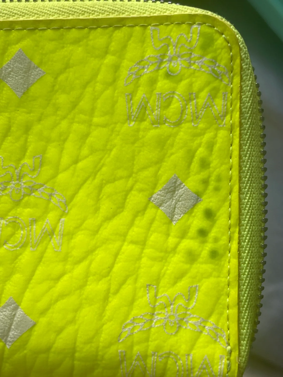 MCM Visetos Neon Yellow Zipper wallet image indicator(10)