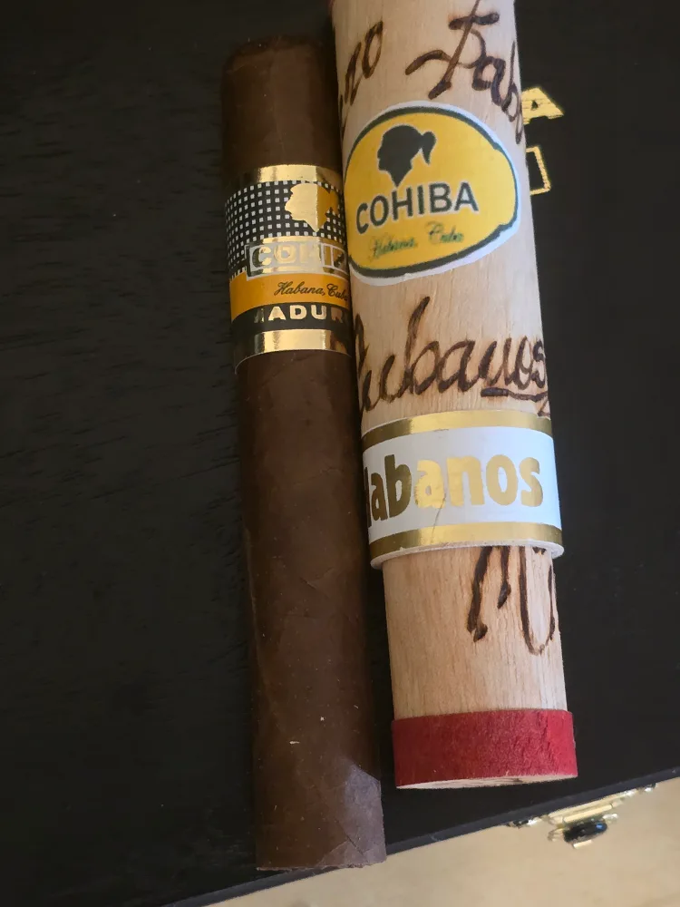 Cohiba Maduro 5  Brand -7 cigars remain thumbnail