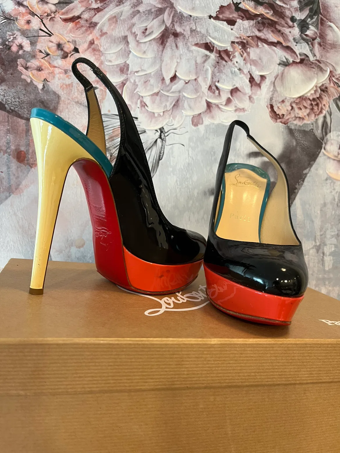 Christian Louboutin Bianca Pumps thumbnail