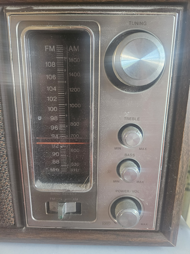Sony AM/FM Radio - photo 2