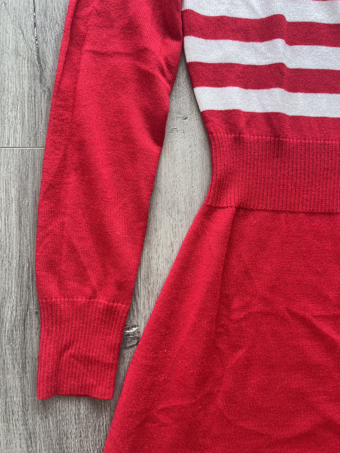 Yumi Knitwear Red and White Floral Sweater Dress - photo 4