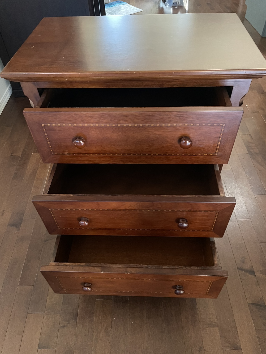 Side table - photo 2
