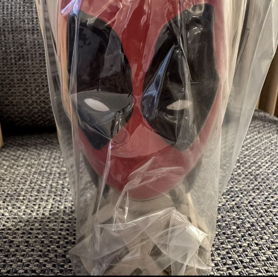 Deadpool & Wolverine VIP Exclusive Ceramic Mug - photo 4