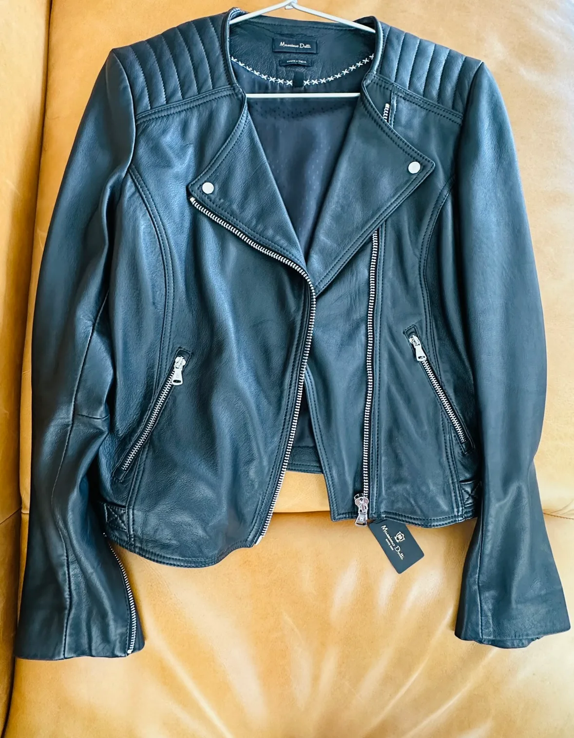 MASSIMO DUTTI Black Leather Jacket,small $120 image indicator(8)