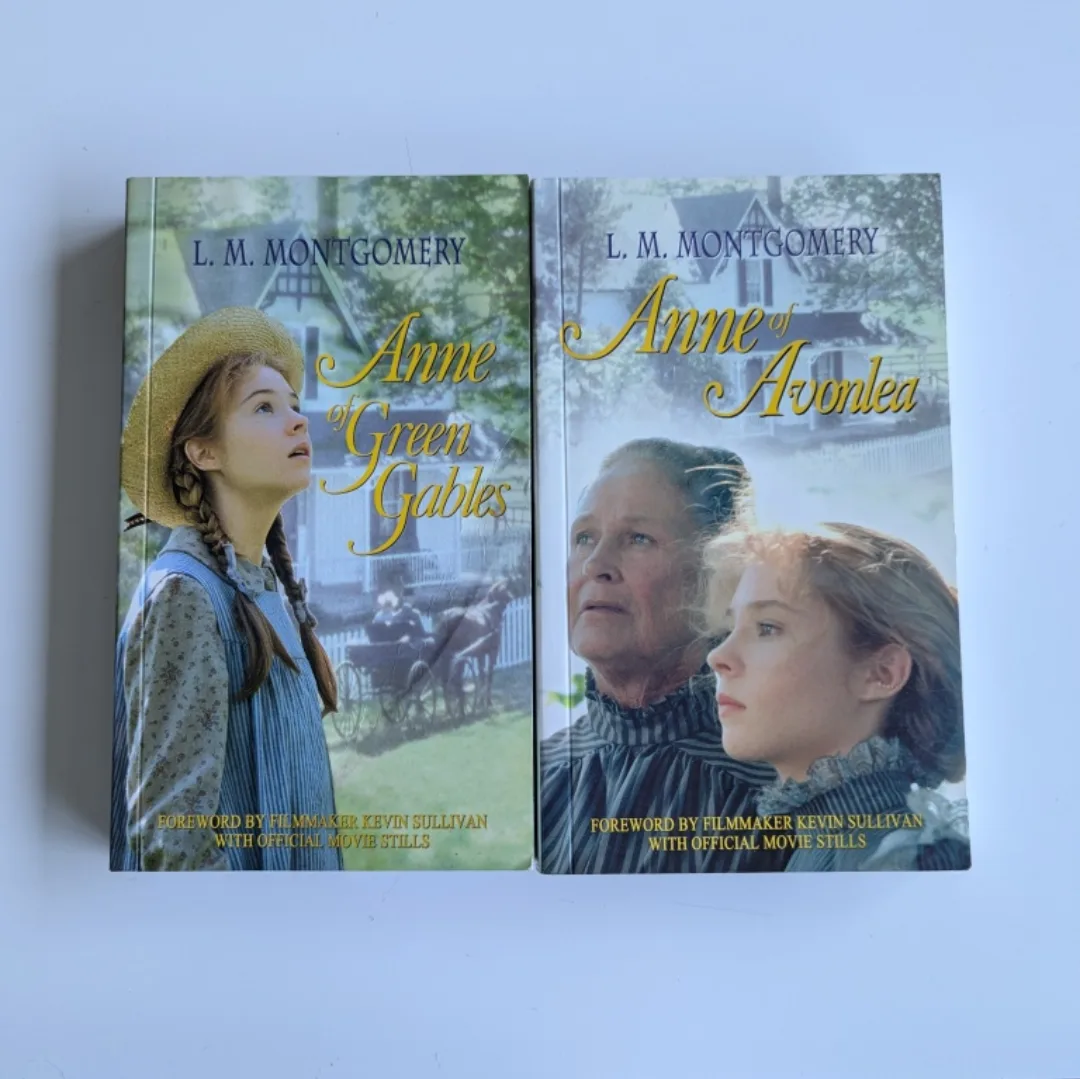 Anne of Green Gables and Anne of Avonlea Books 🧡 thumbnail